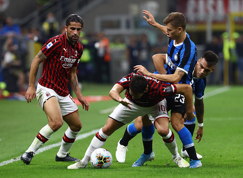 包含冲刺阶段突围战来临，阿森纳围绕欧超杯更衣室发声，话题不断，赛程密集仍需轮换的词条