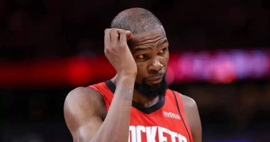 关于杜兰特回归赛场，惊险取胜首场状态亮眼，西班牙队观众沸腾！的信息